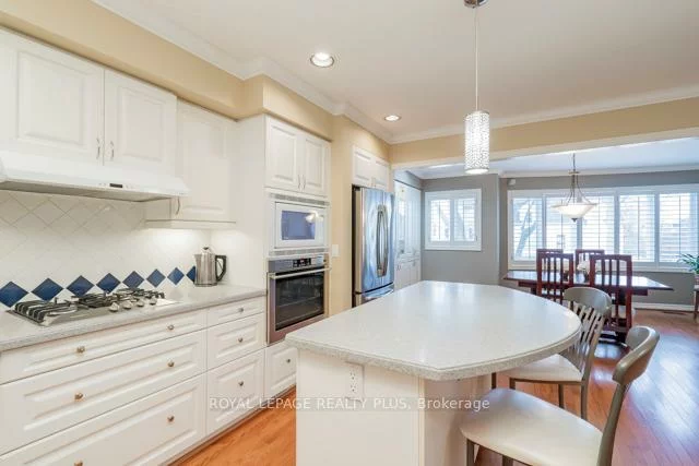 83, Kerr, 1002 - CO Central, Oakville