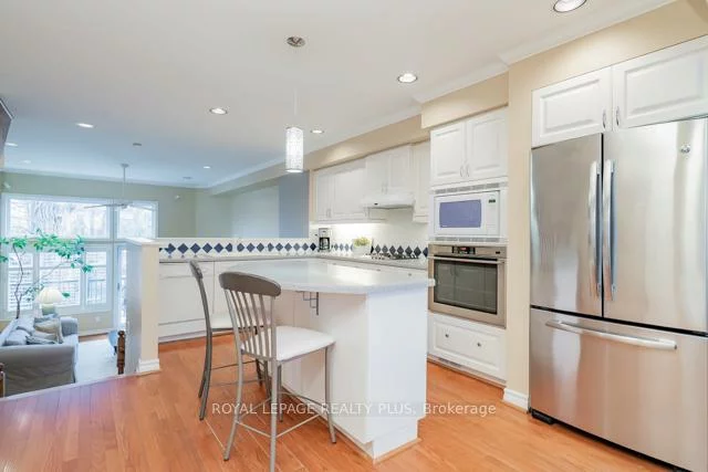 83, Kerr, 1002 - CO Central, Oakville