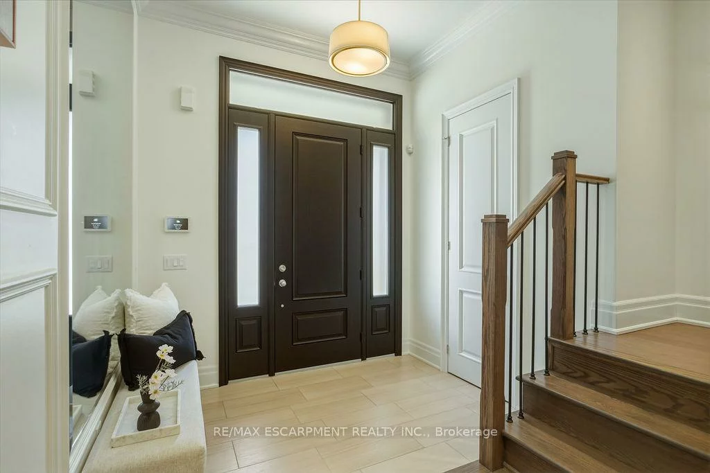 343, Tudor, 1020 - WO West, Oakville