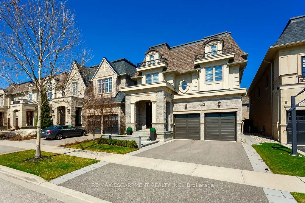 343, Tudor, 1020 - WO West, Oakville