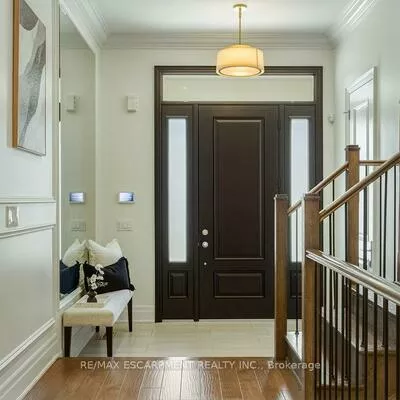 343, Tudor, 1020 - WO West, Oakville