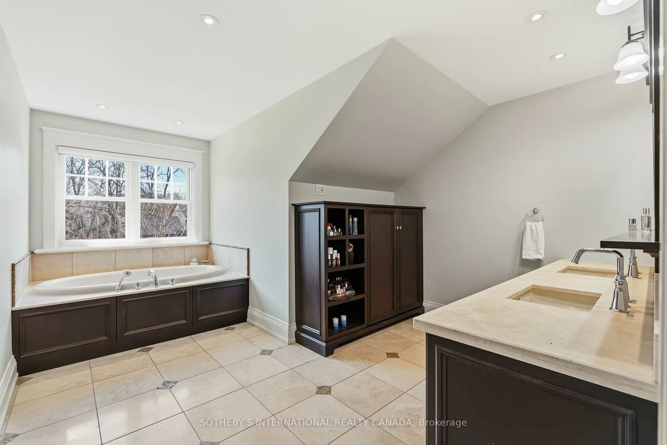 79, Birch Hill, 1017 - SW Southwest, Oakville