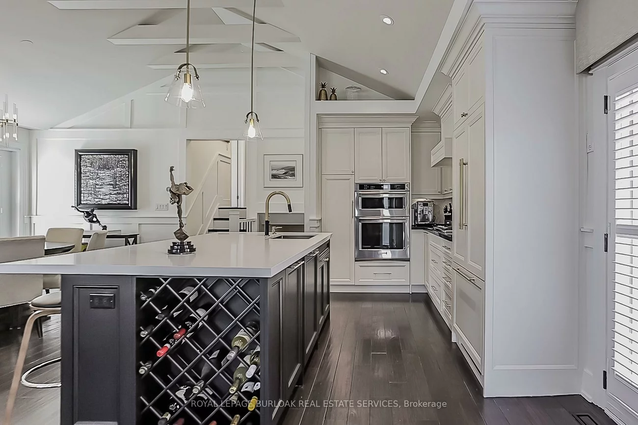 1375, Langdale, 1005 - FA Falgarwood, Oakville