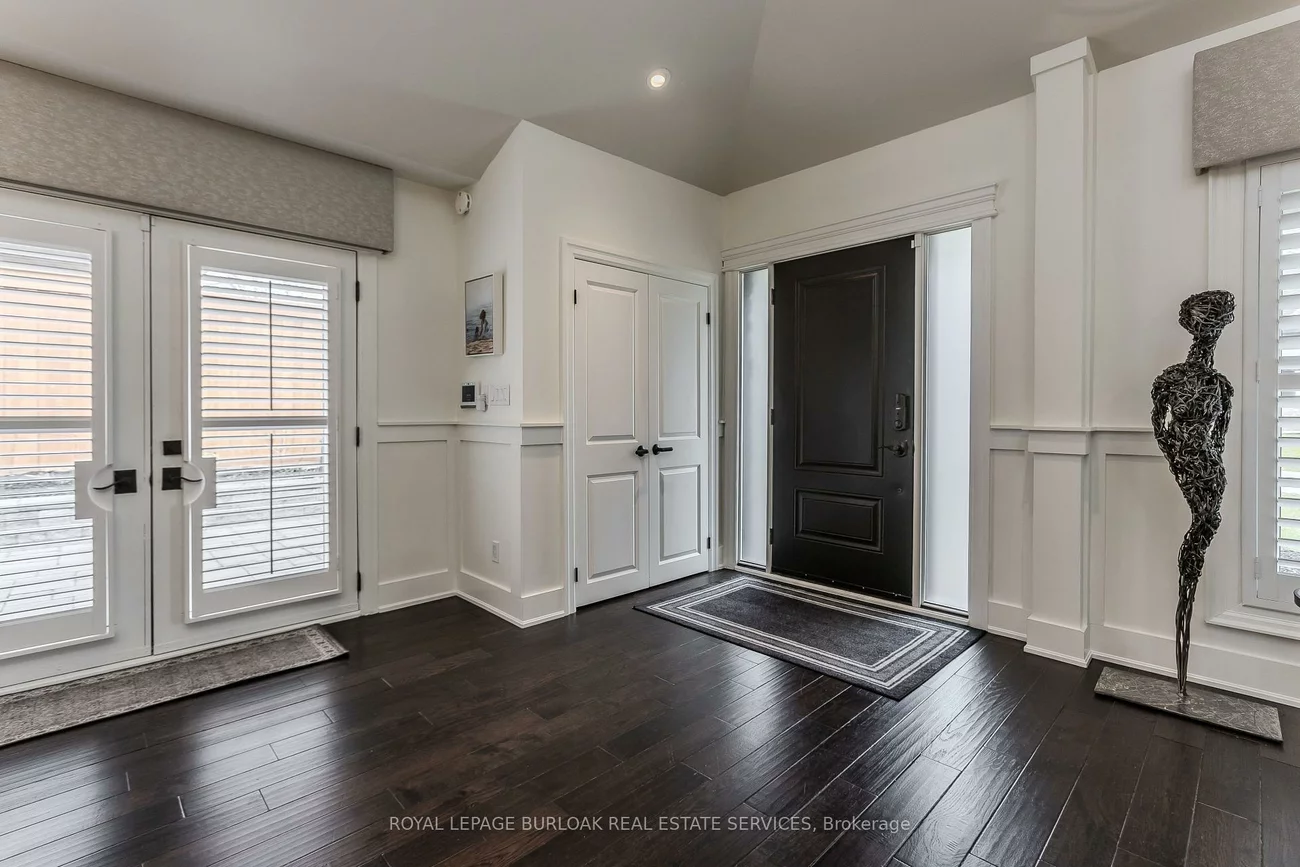 1375, Langdale, 1005 - FA Falgarwood, Oakville