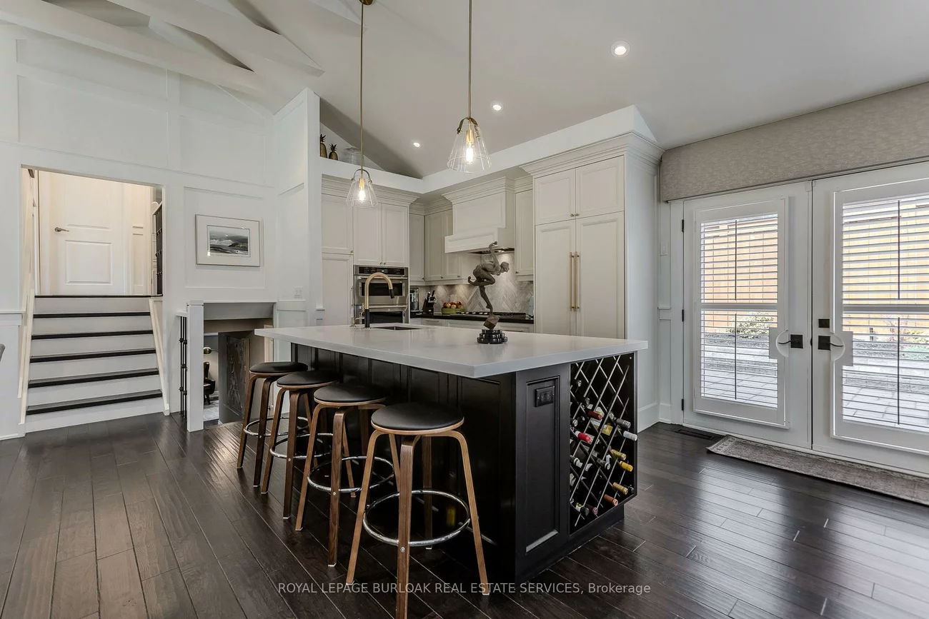 1375, Langdale, 1005 - FA Falgarwood, Oakville