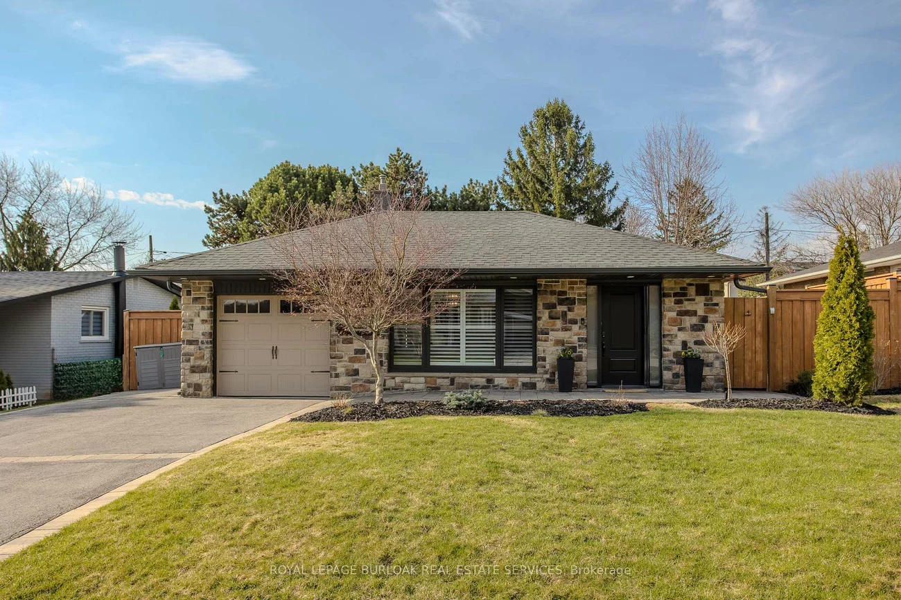 1375, Langdale, 1005 - FA Falgarwood, Oakville