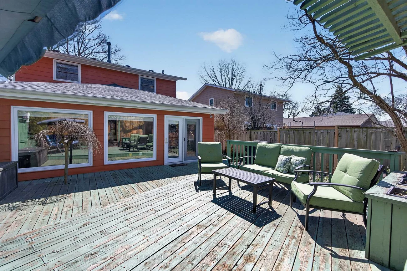 141, Oakdale, 1003 - CP College Park, Oakville