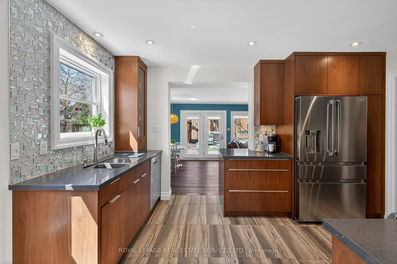 141, Oakdale, 1003 - CP College Park, Oakville