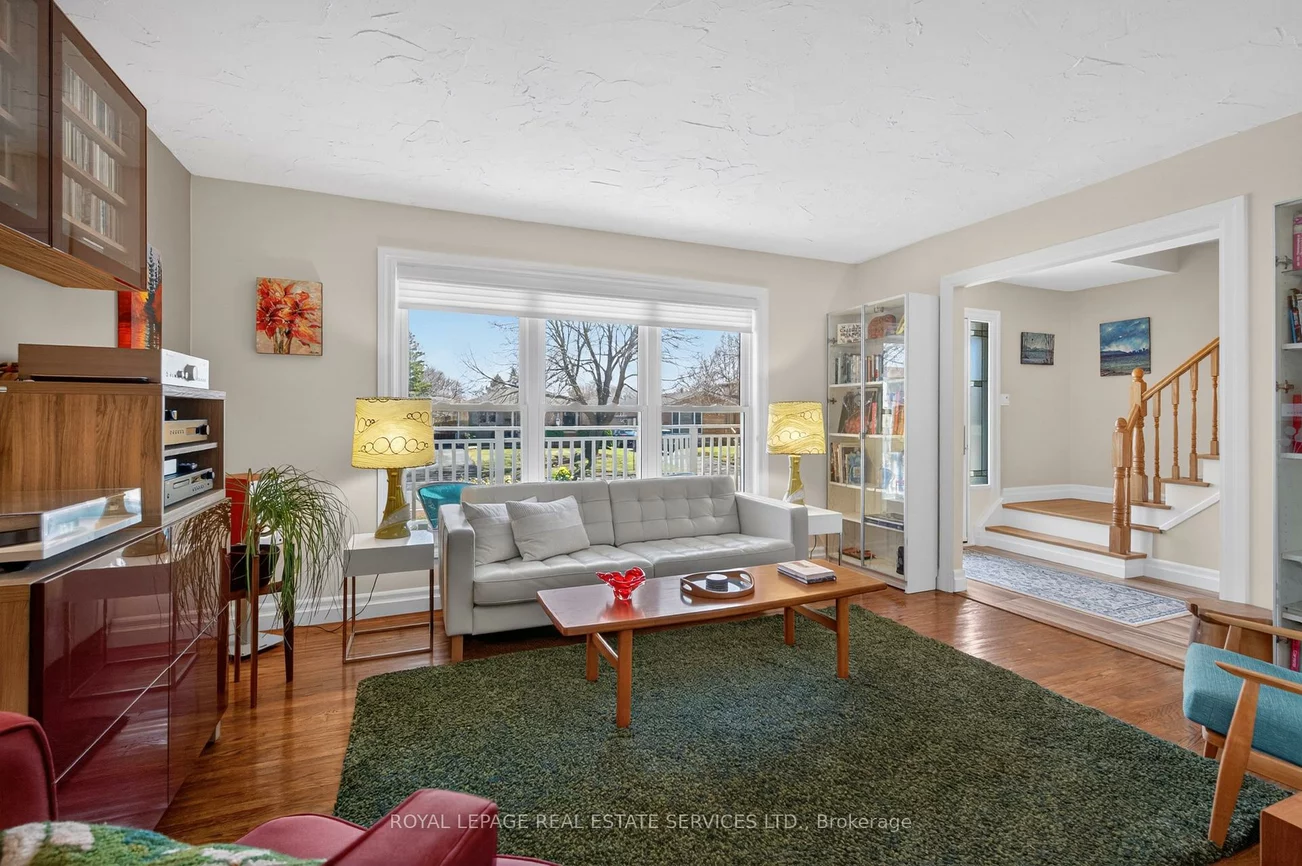 141, Oakdale, 1003 - CP College Park, Oakville