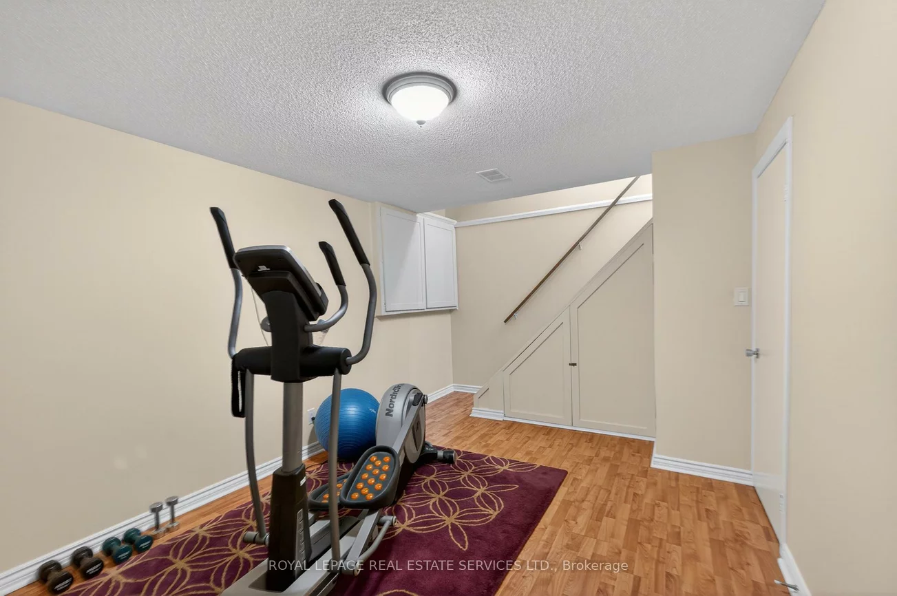 141, Oakdale, 1003 - CP College Park, Oakville