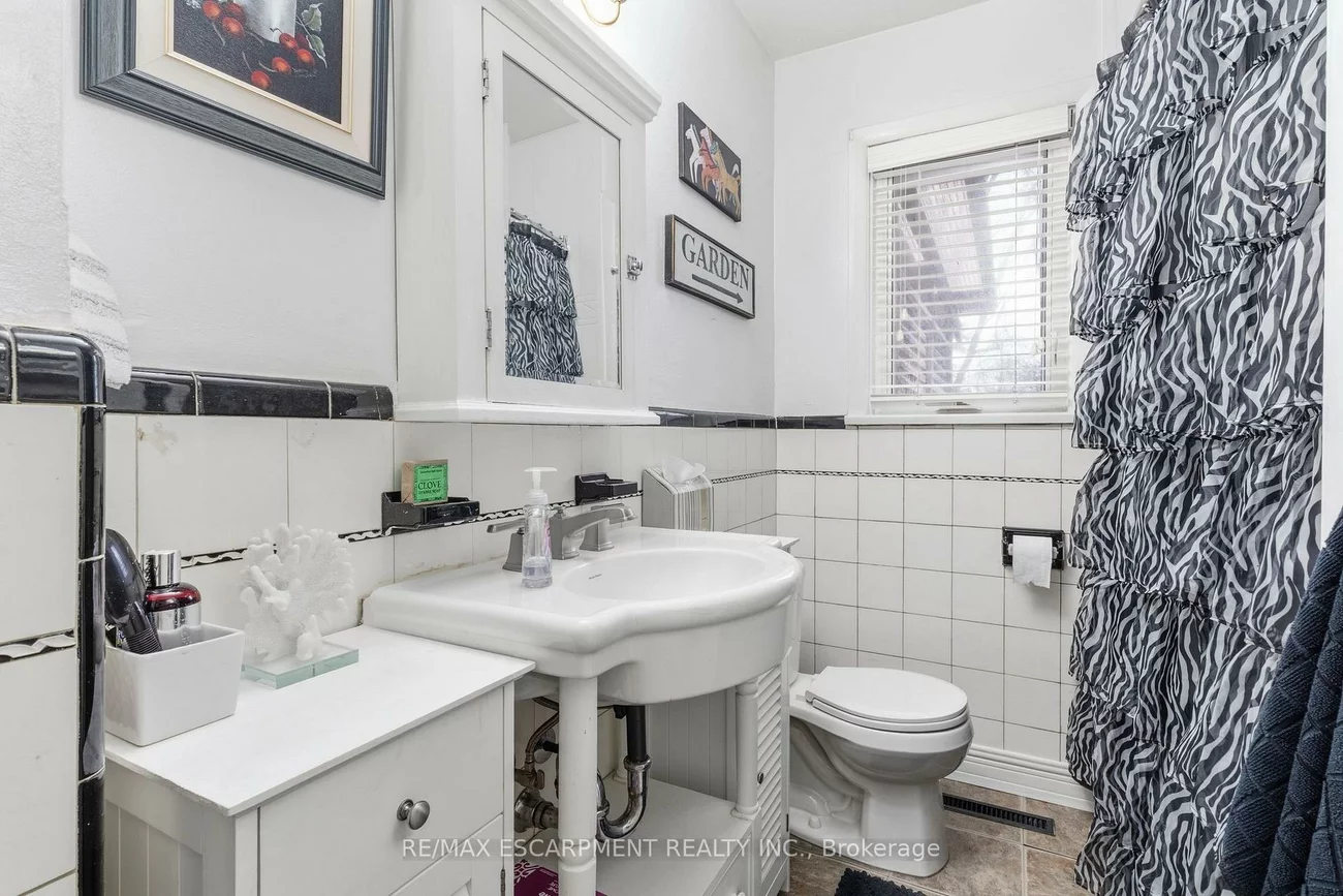 1051, Melvin, 1011 - MO Morrison, Oakville