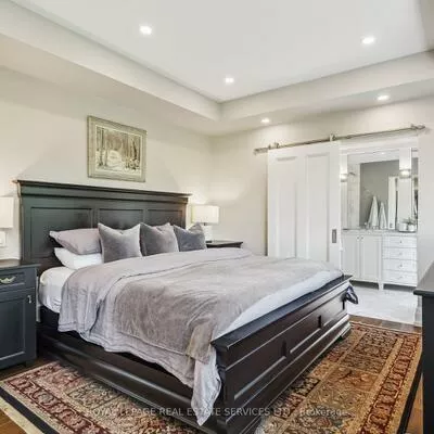 382, Trafalgar, 1013 - OO Old Oakville, Oakville