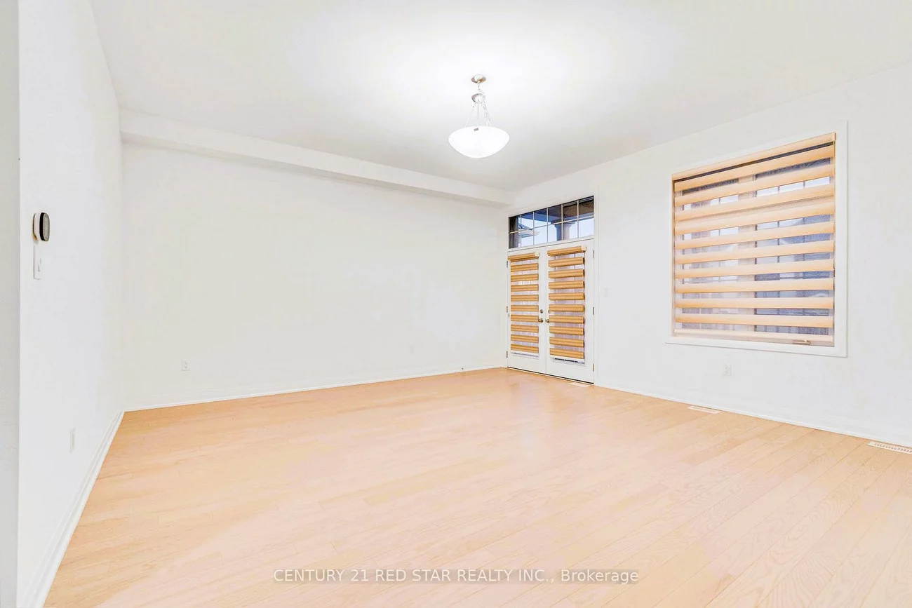 3251, Harasym, 1012 - NW Northwest, Oakville