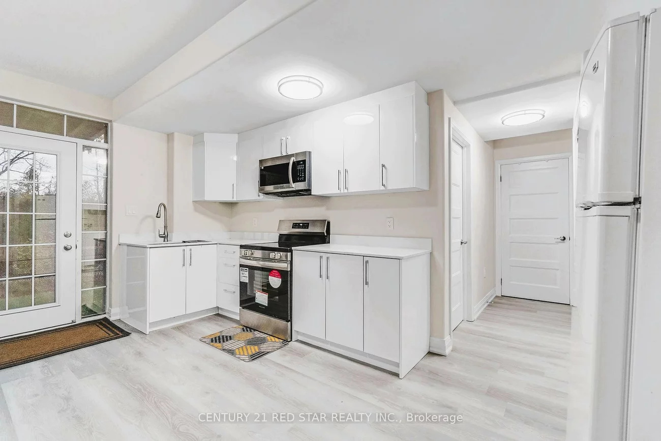 3251, Harasym, 1012 - NW Northwest, Oakville