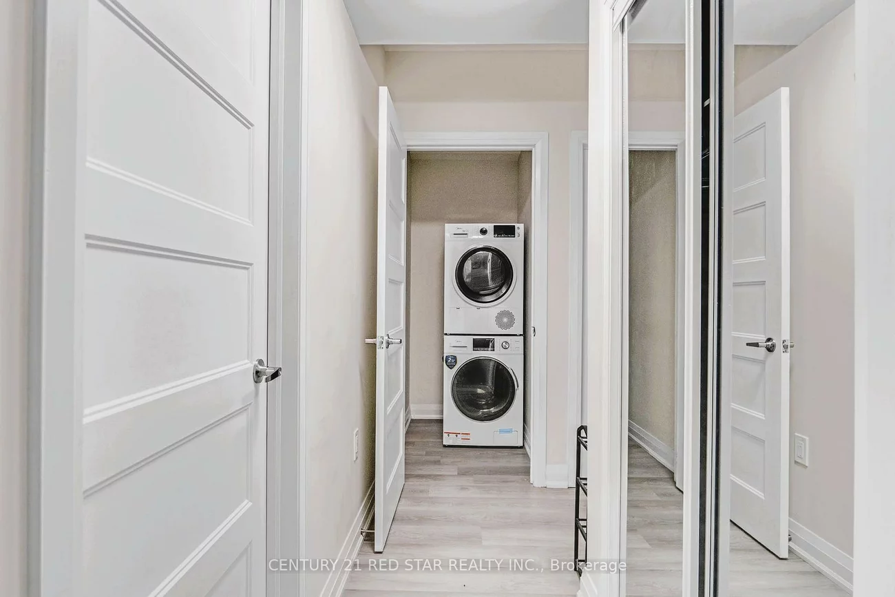 3251, Harasym, 1012 - NW Northwest, Oakville