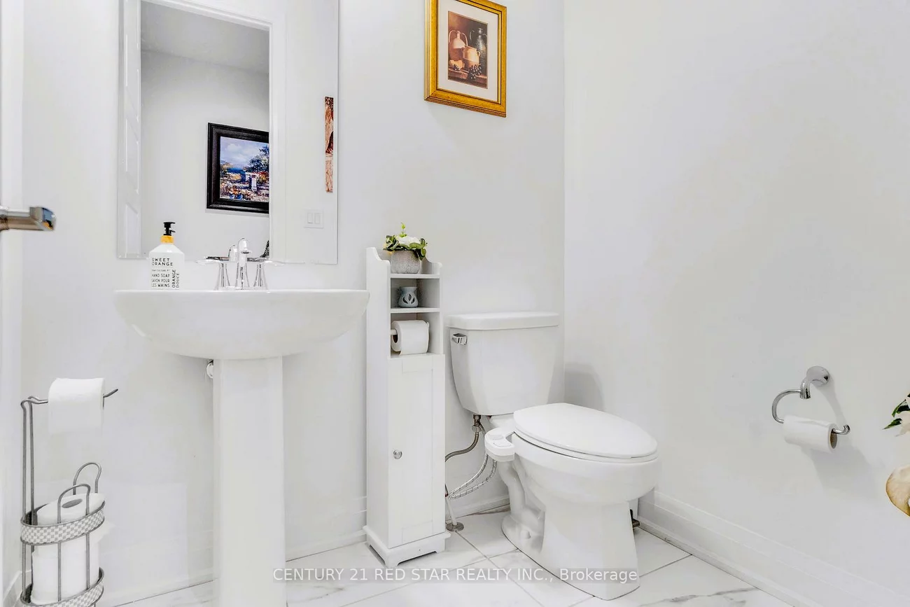 3251, Harasym, 1012 - NW Northwest, Oakville