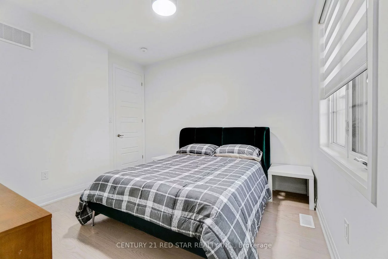 3251, Harasym, 1012 - NW Northwest, Oakville