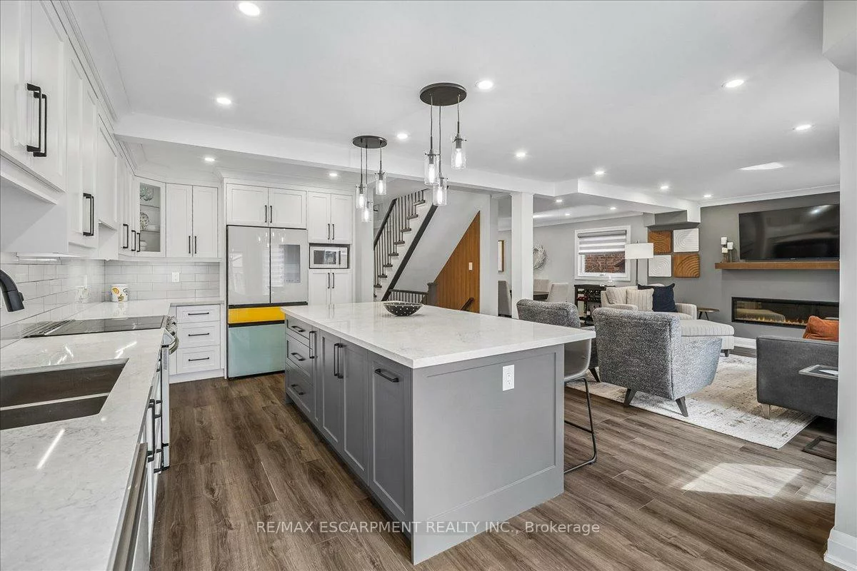 1083, Old Oak, 1022 - WT West Oak Trails, Oakville