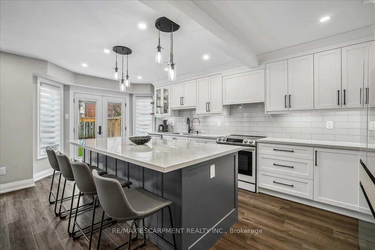 1083, Old Oak, 1022 - WT West Oak Trails, Oakville