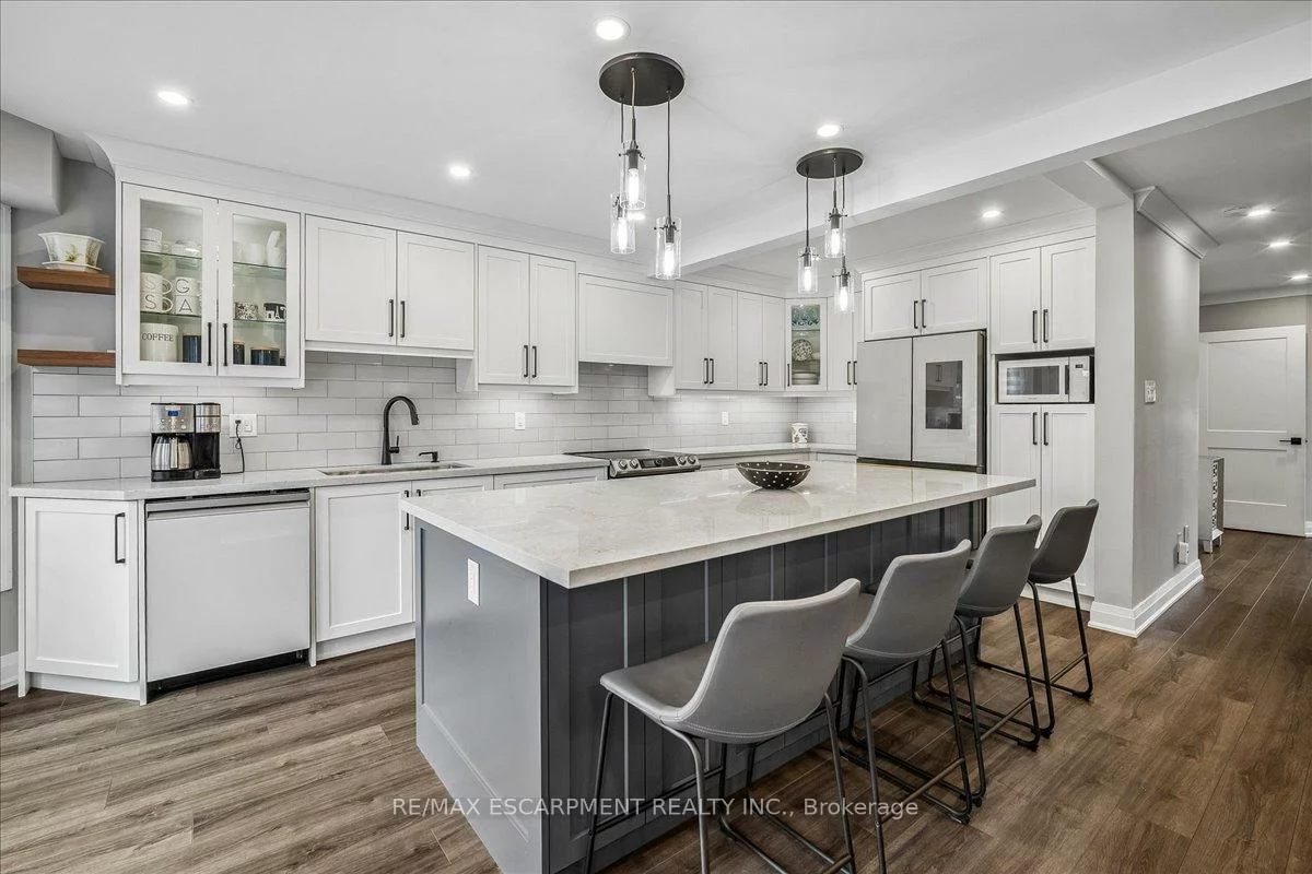 1083, Old Oak, 1022 - WT West Oak Trails, Oakville