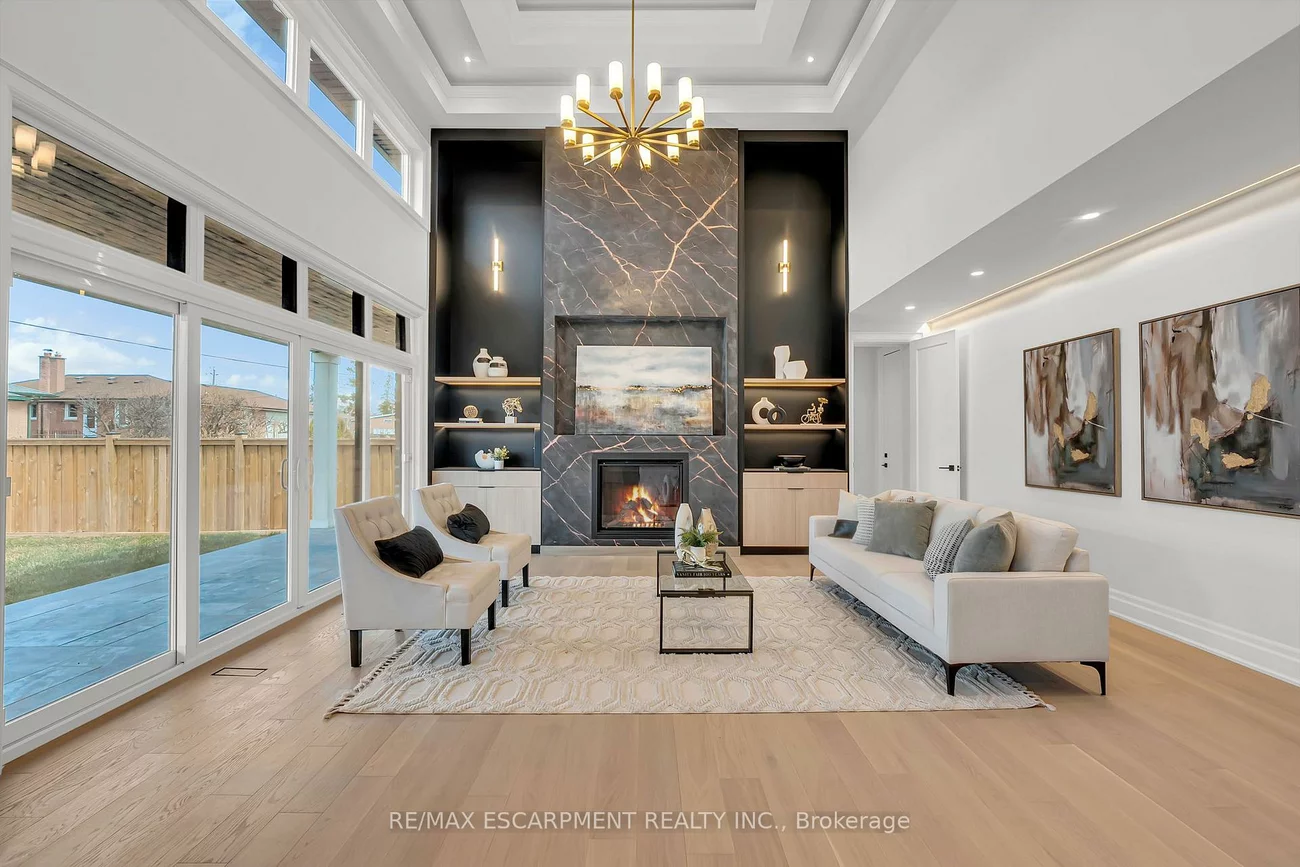 383, Wadsworth, 1020 - WO West, Oakville