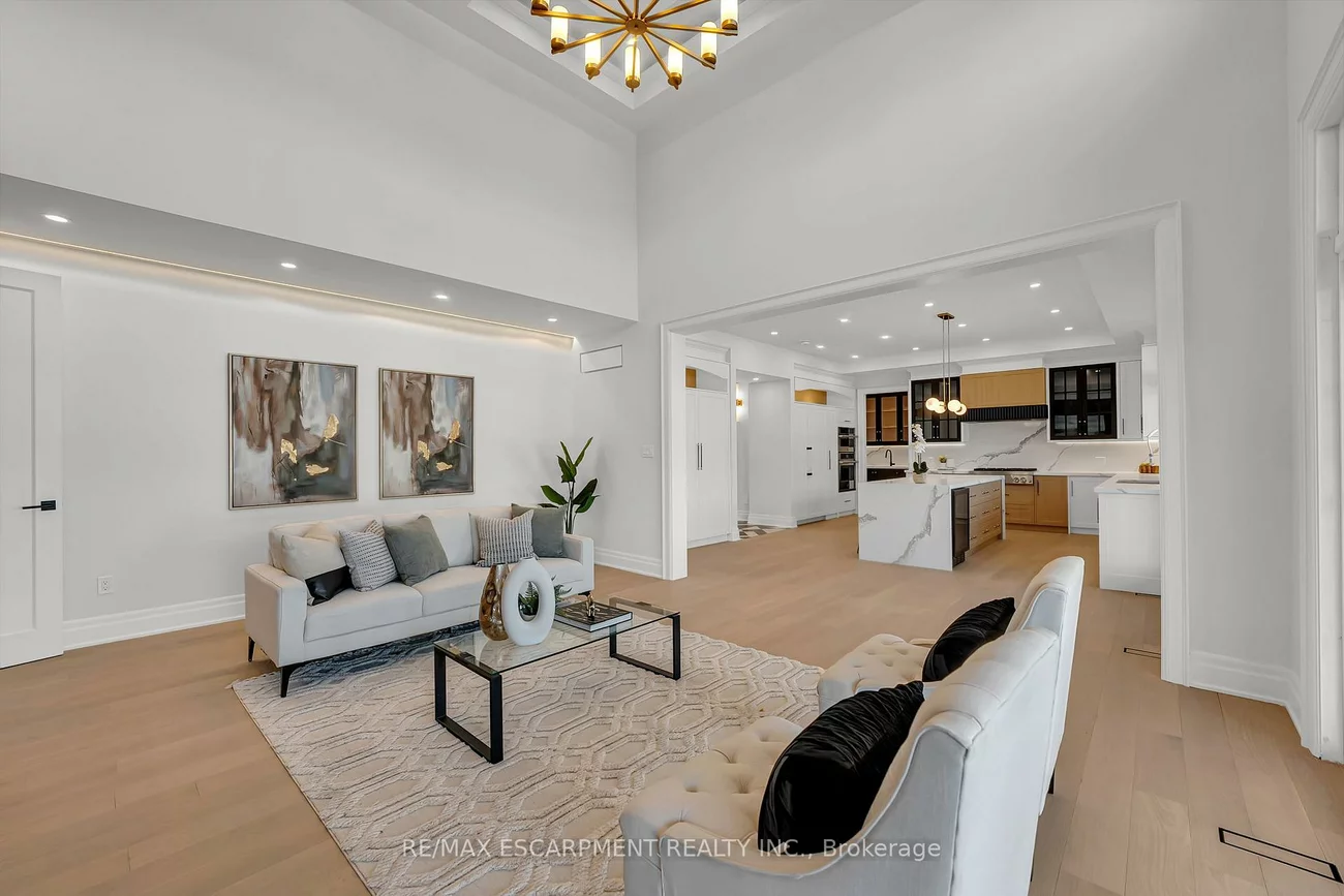 383, Wadsworth, 1020 - WO West, Oakville