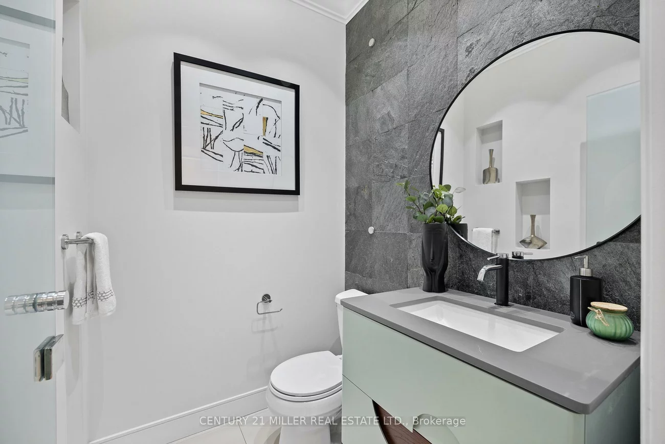 2252, Dewsbury, 1000 - BC Bronte Creek, Oakville