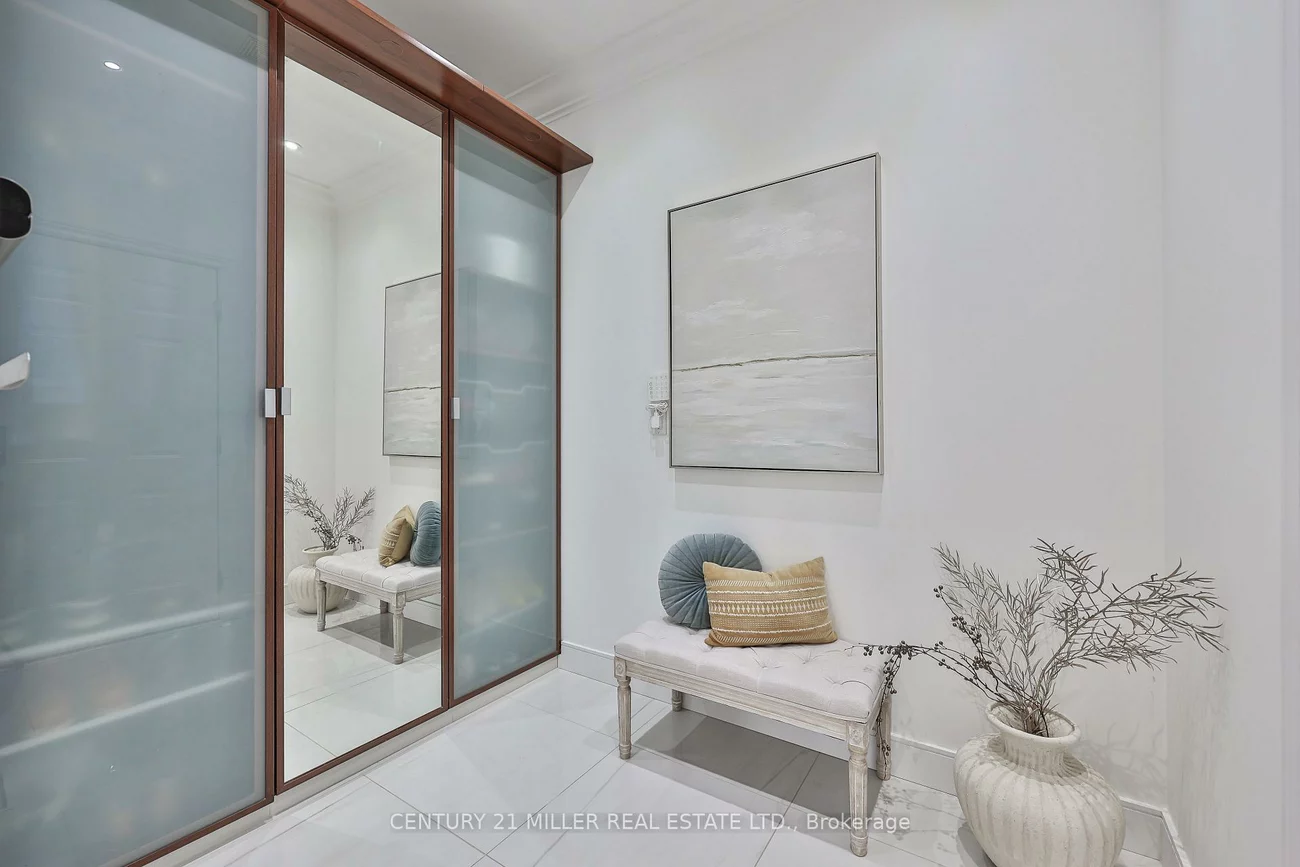 2252, Dewsbury, 1000 - BC Bronte Creek, Oakville