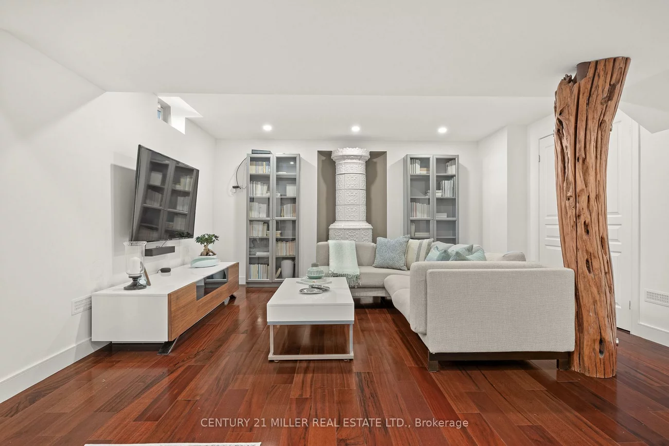 2252, Dewsbury, 1000 - BC Bronte Creek, Oakville