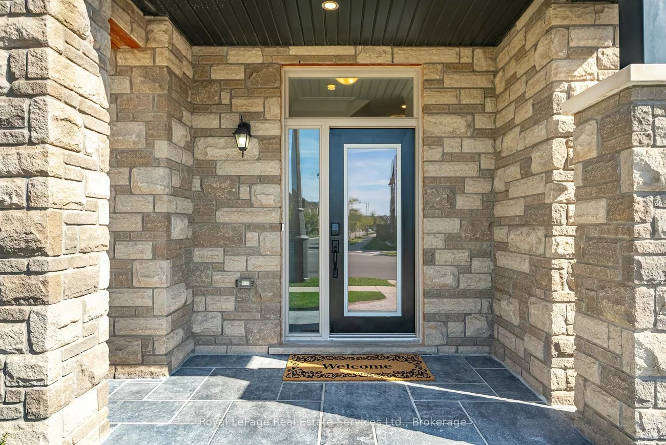 3395, Post, 1008 - GO Glenorchy, Oakville