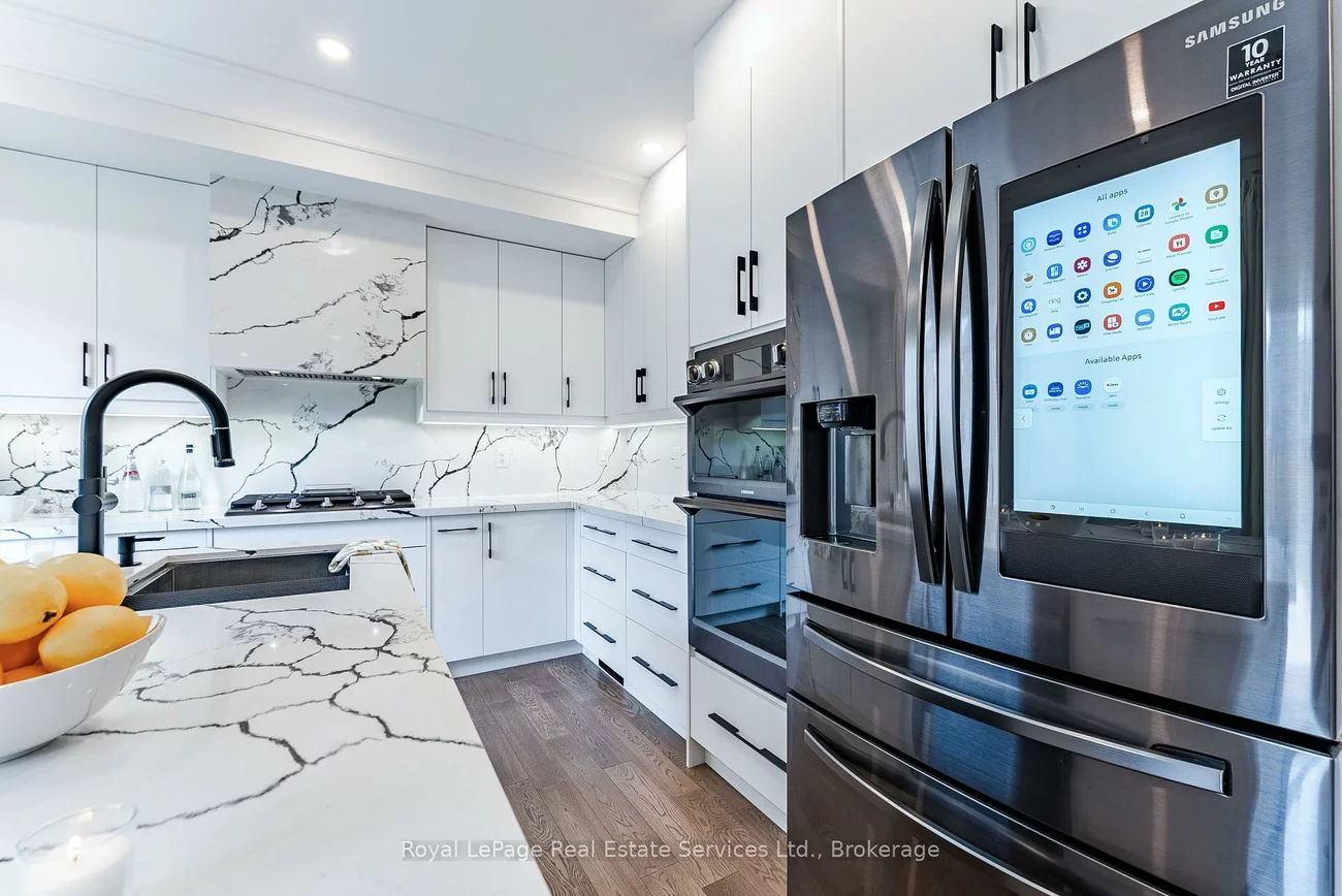 3395, Post, 1008 - GO Glenorchy, Oakville