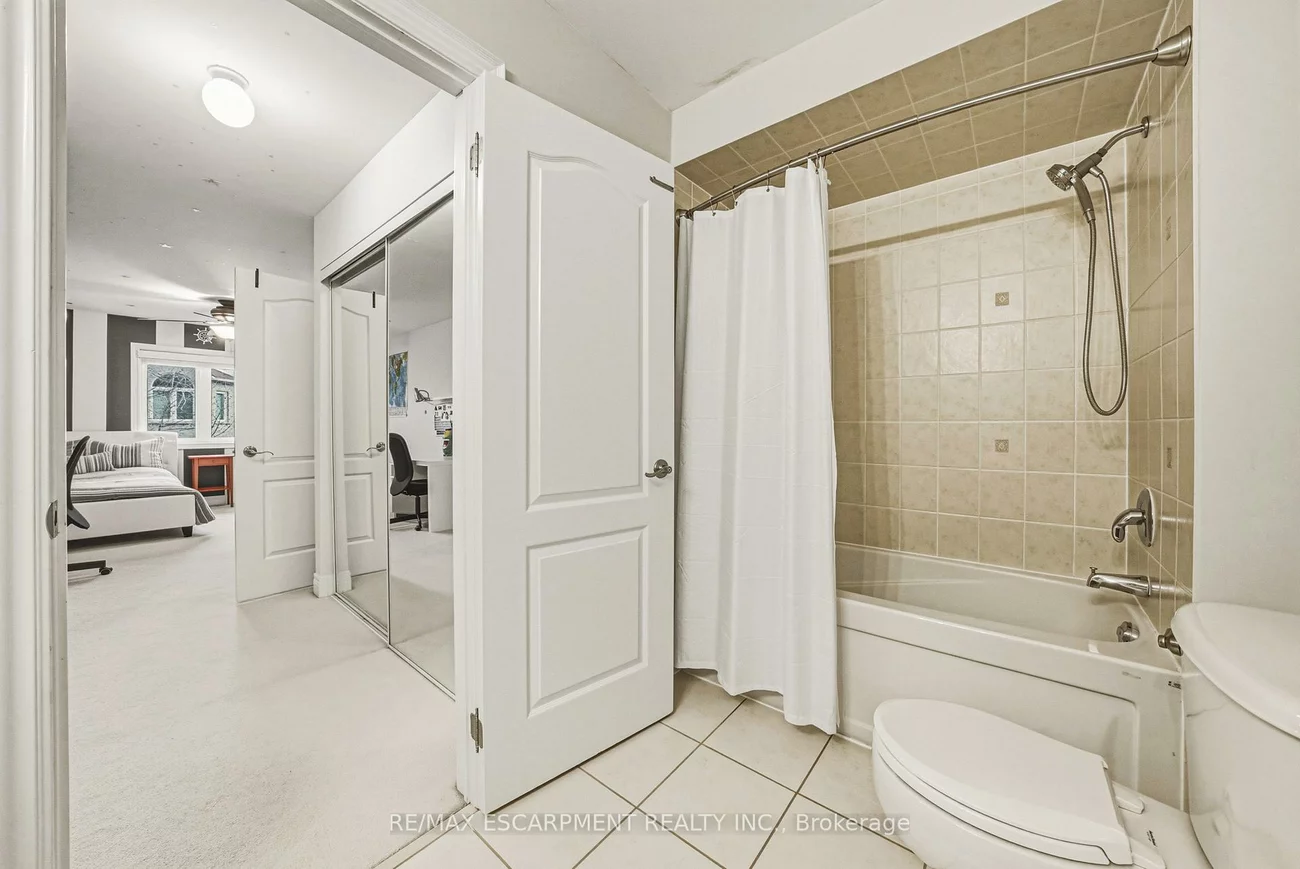 425, Burloak, 1001 - BR Bronte, Oakville