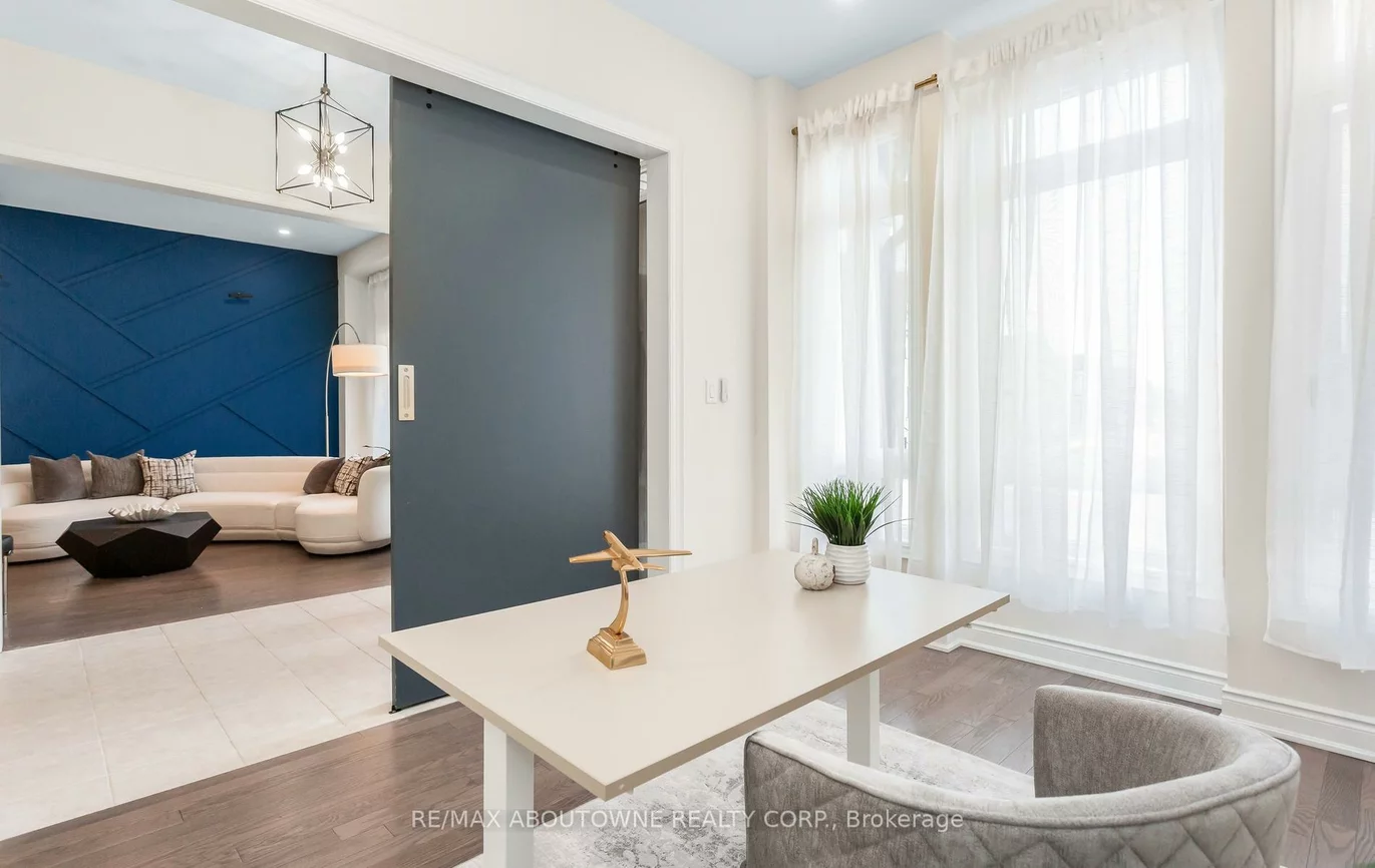 3294, Millicent, 1008 - GO Glenorchy, Oakville