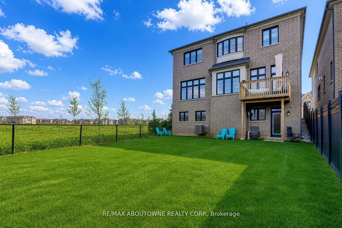 1416, Ford Strathy, 1010 - JM Joshua Meadows, Oakville