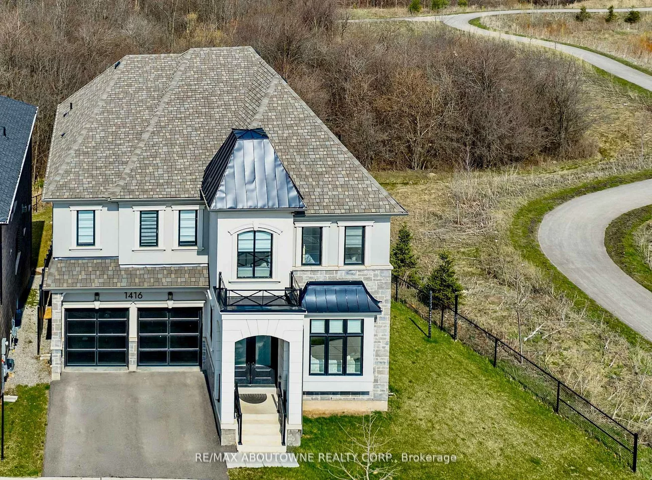 1416, Ford Strathy, 1010 - JM Joshua Meadows, Oakville