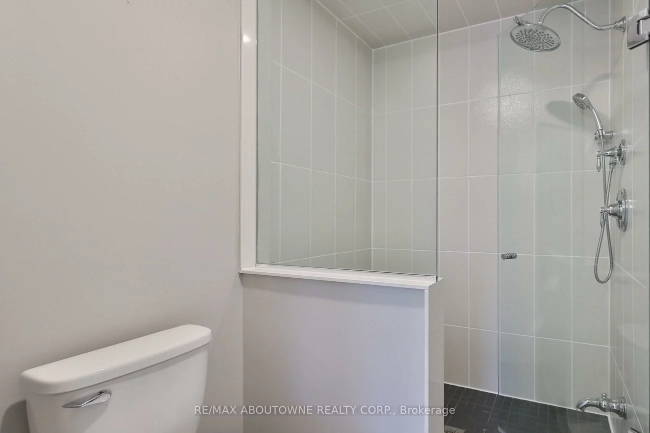 3205, Violet, 1008 - GO Glenorchy, Oakville