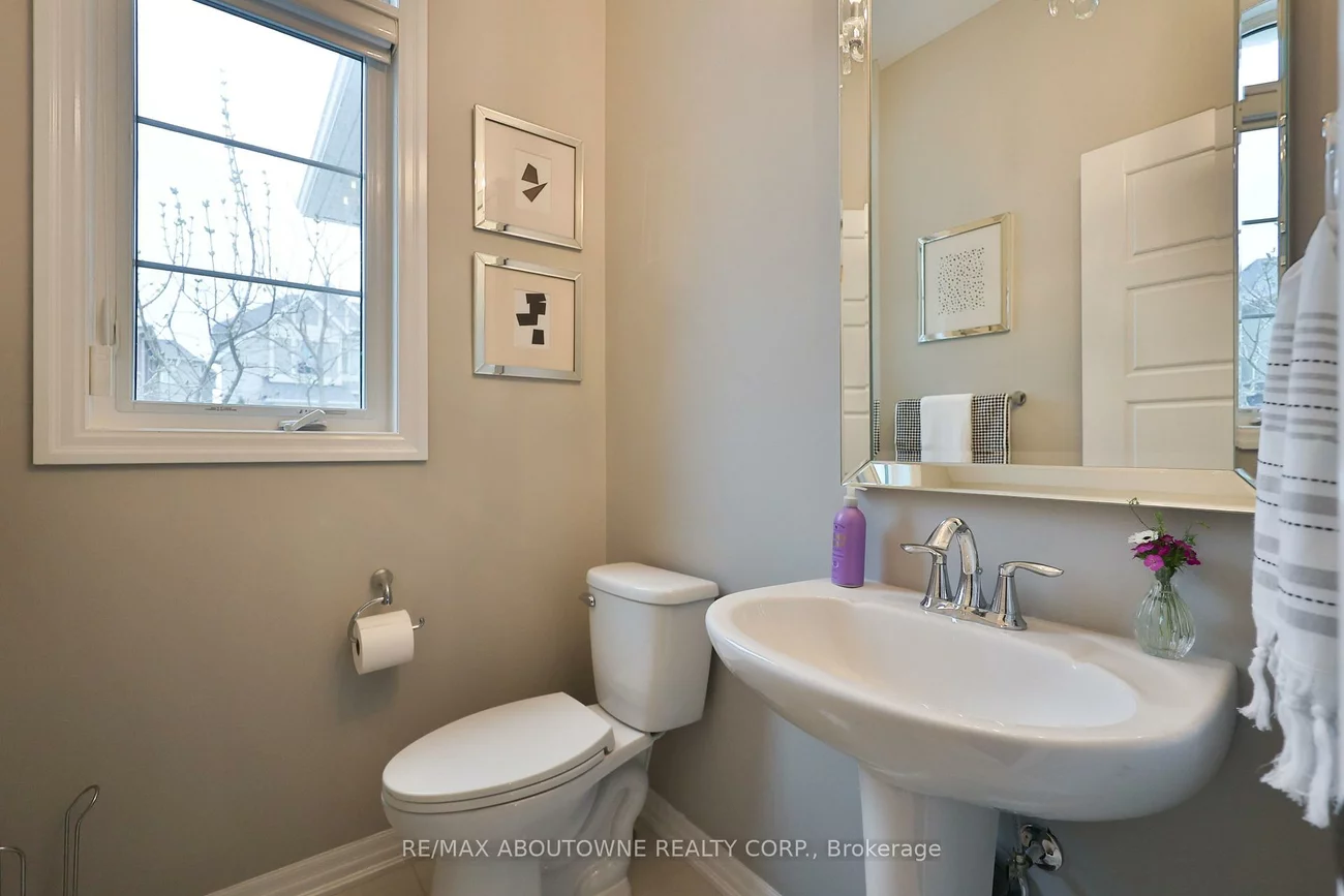 3205, Violet, 1008 - GO Glenorchy, Oakville