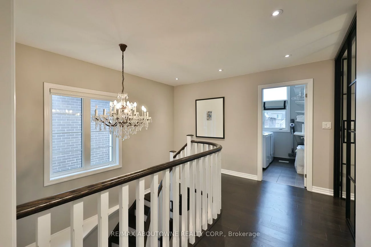 3205, Violet, 1008 - GO Glenorchy, Oakville