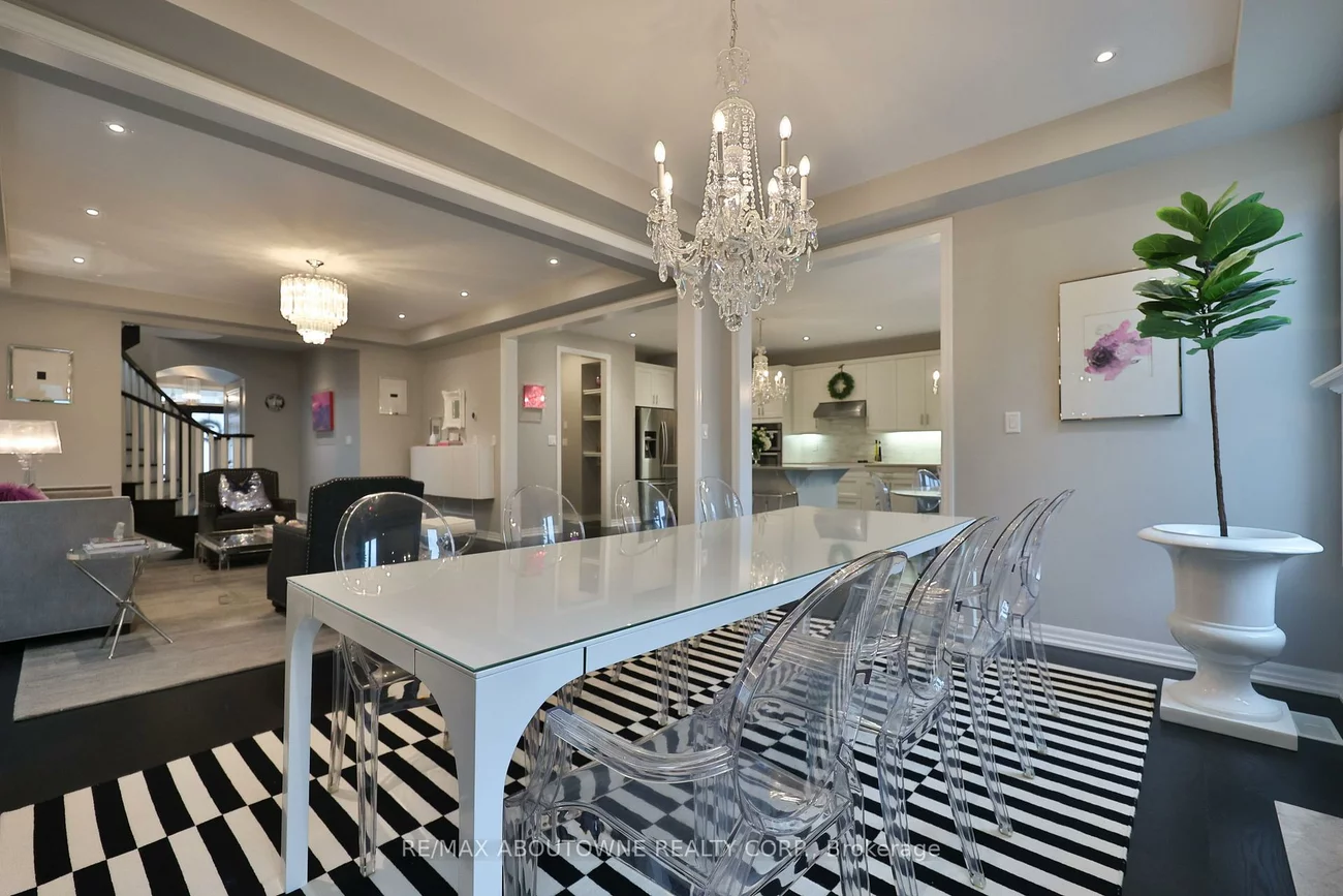 3205, Violet, 1008 - GO Glenorchy, Oakville