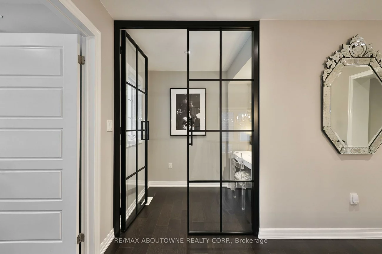 3205, Violet, 1008 - GO Glenorchy, Oakville