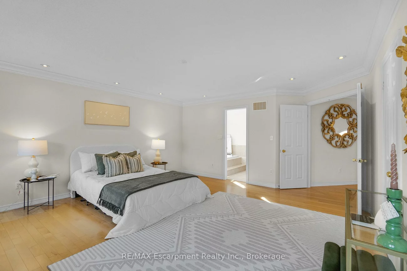 2298, Salcome, 1009 - JC Joshua Creek, Oakville