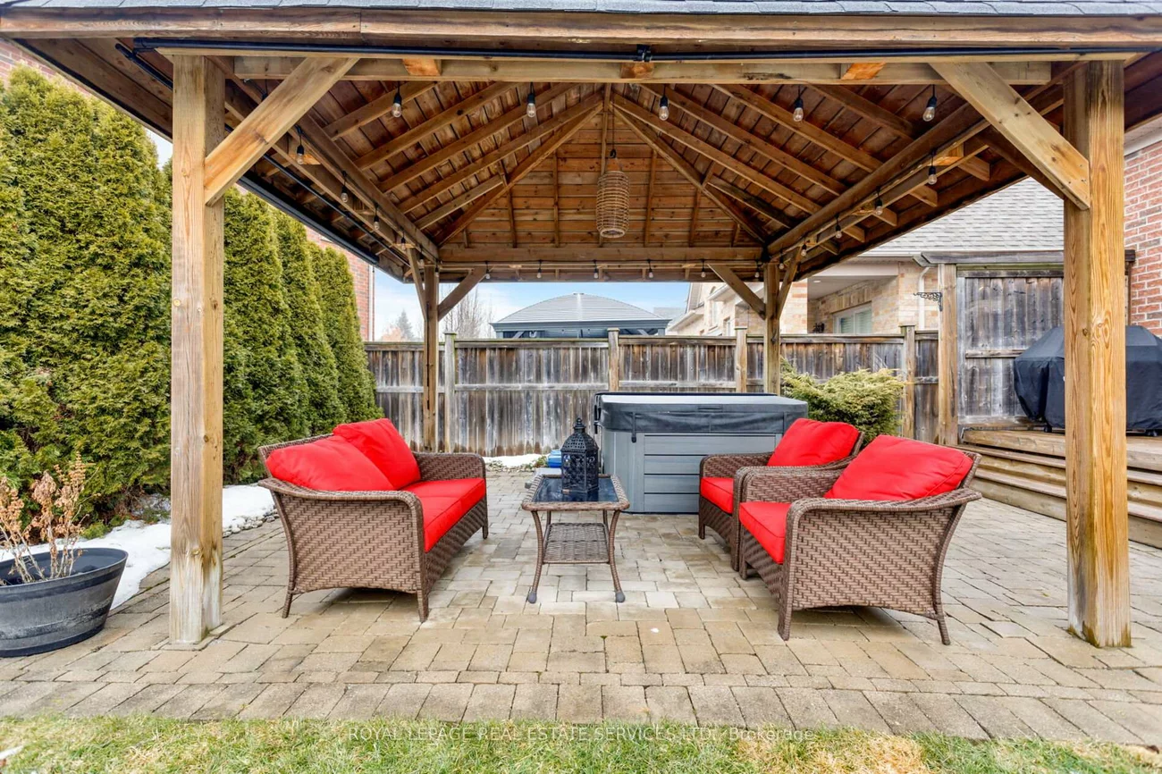 2213, Littondale, 1000 - BC Bronte Creek, Oakville