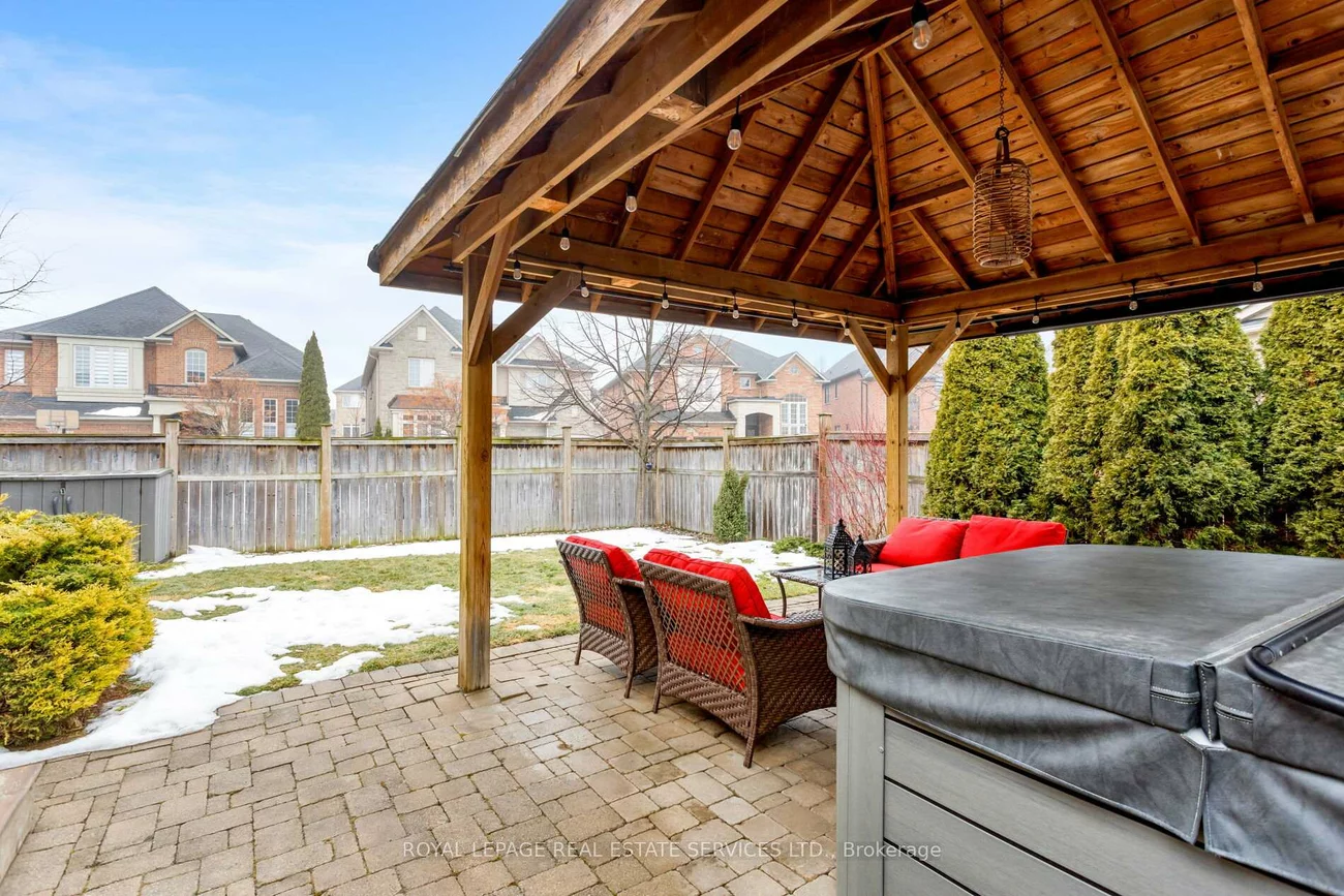 2213, Littondale, 1000 - BC Bronte Creek, Oakville