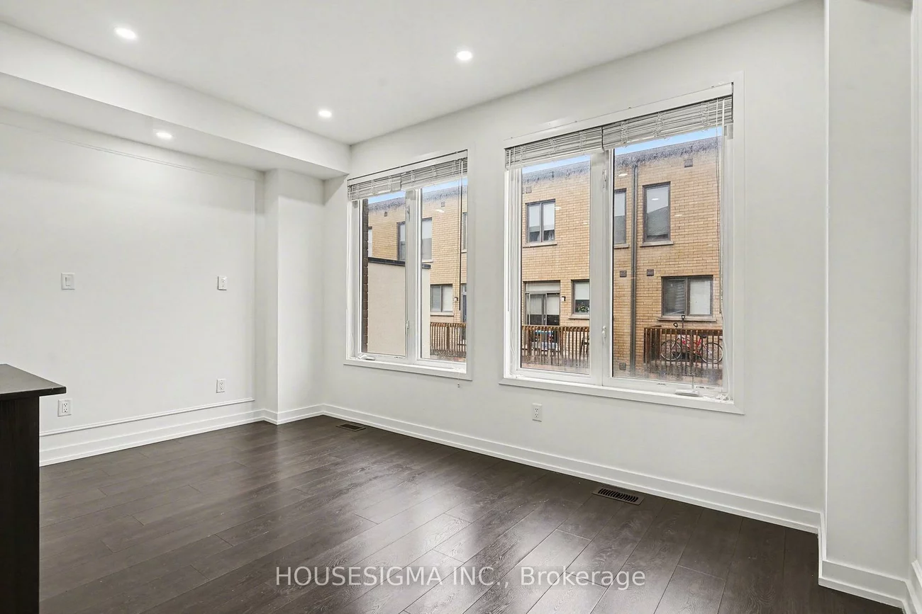 197, Sabina, 1008 - GO Glenorchy, Oakville