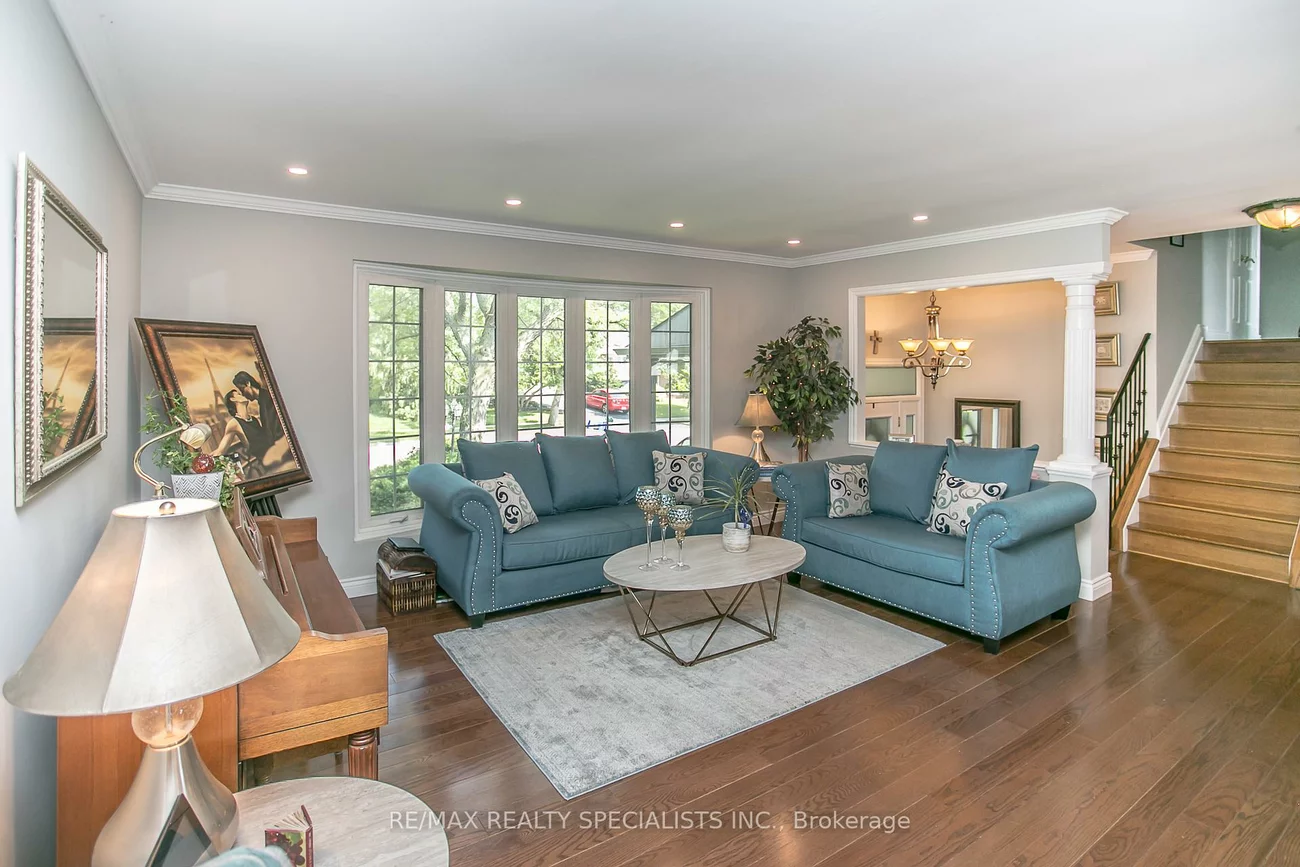 2422, Ventura, 1020 - WO West, Oakville