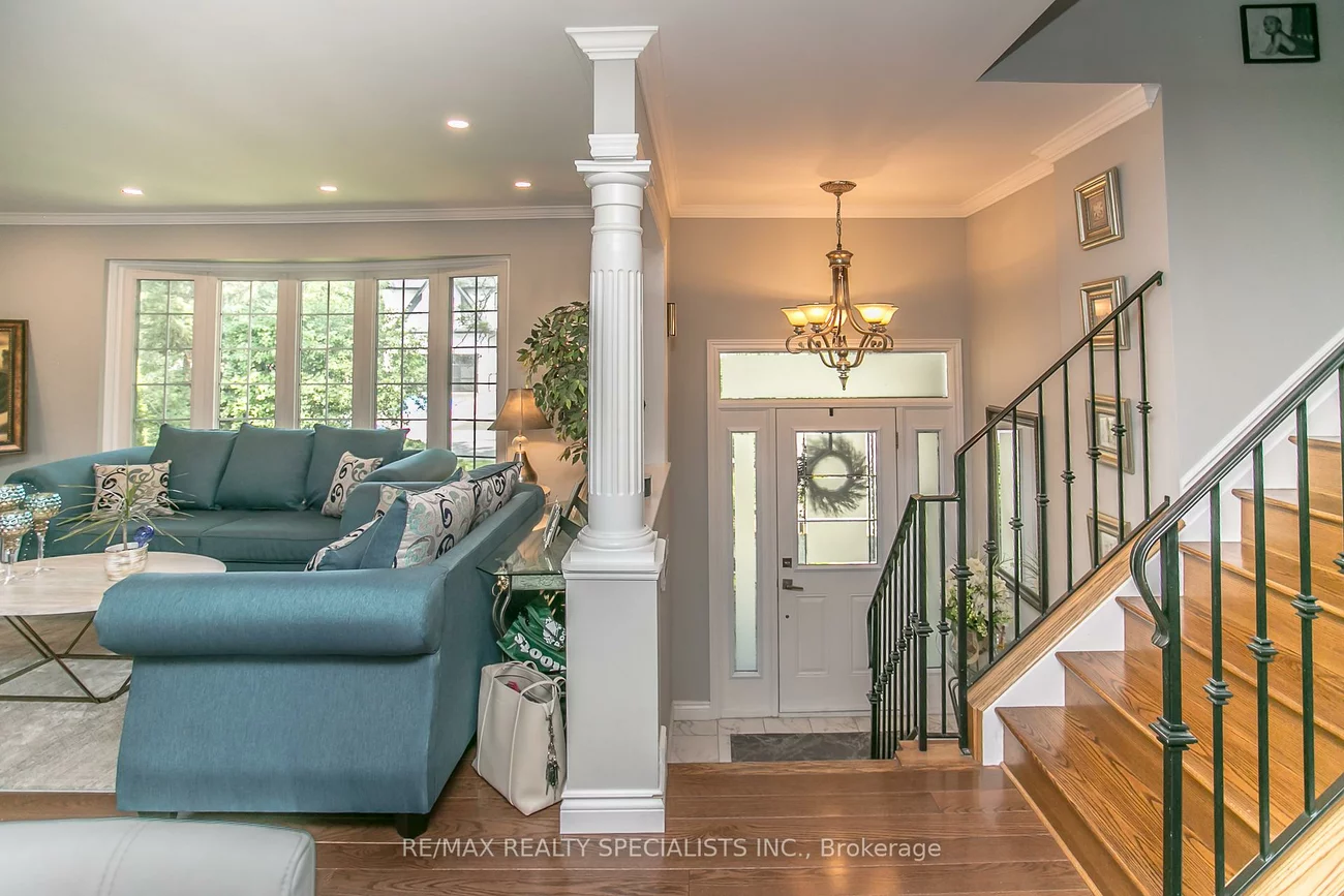 2422, Ventura, 1020 - WO West, Oakville