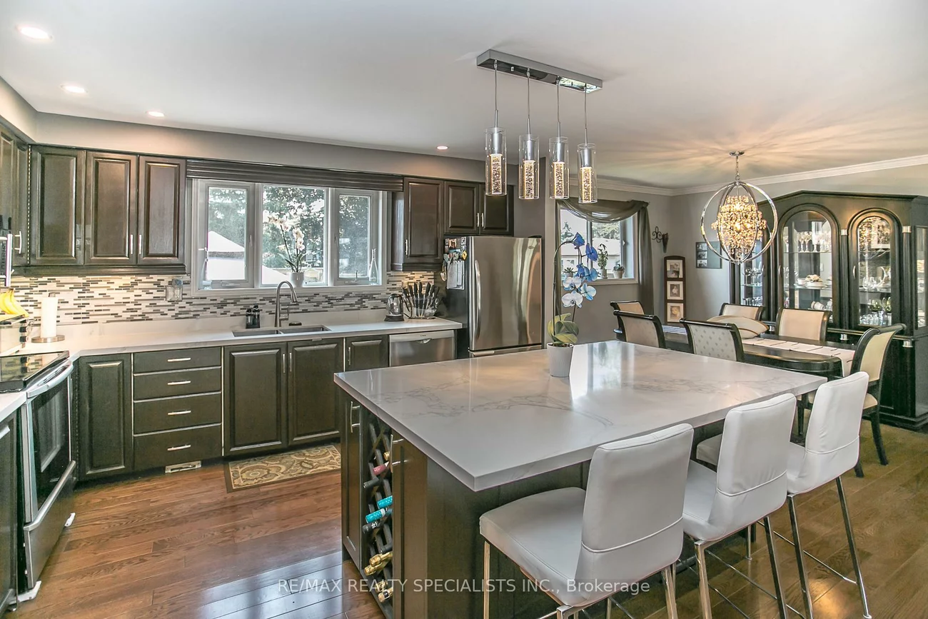 2422, Ventura, 1020 - WO West, Oakville