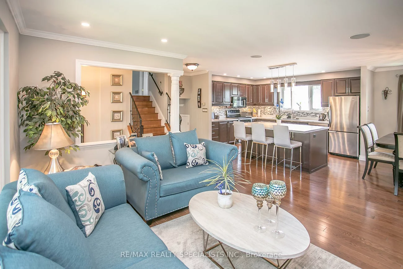 2422, Ventura, 1020 - WO West, Oakville