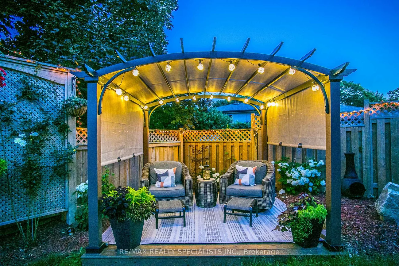 2422, Ventura, 1020 - WO West, Oakville