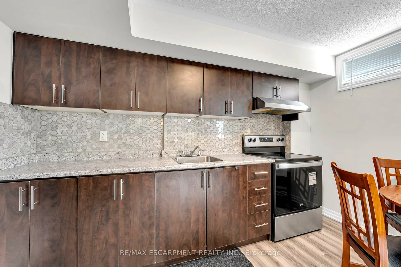 3430, CLAYTON, 1008 - GO Glenorchy, Oakville